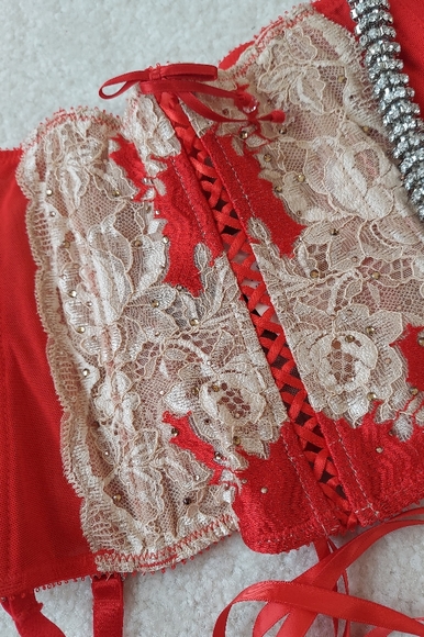 Victorias Secret valentine red corset garter belt - Picture 6 of 12